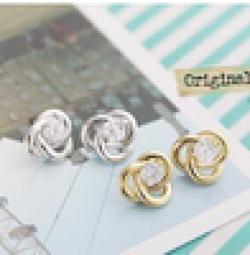 Low Price on ER2012 South Korea retro personality small earrings gifted Yaniu moving lines Fangzuan Free Shipping